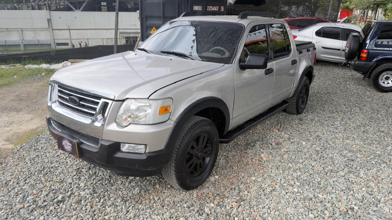 Ford Explorer Sport TR