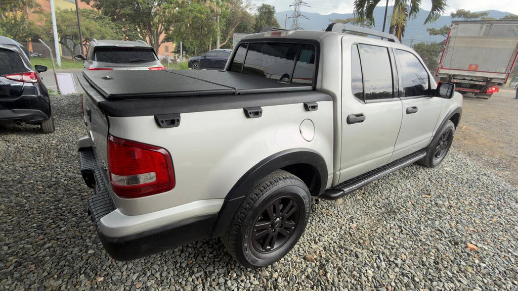 Ford Explorer Sport TR