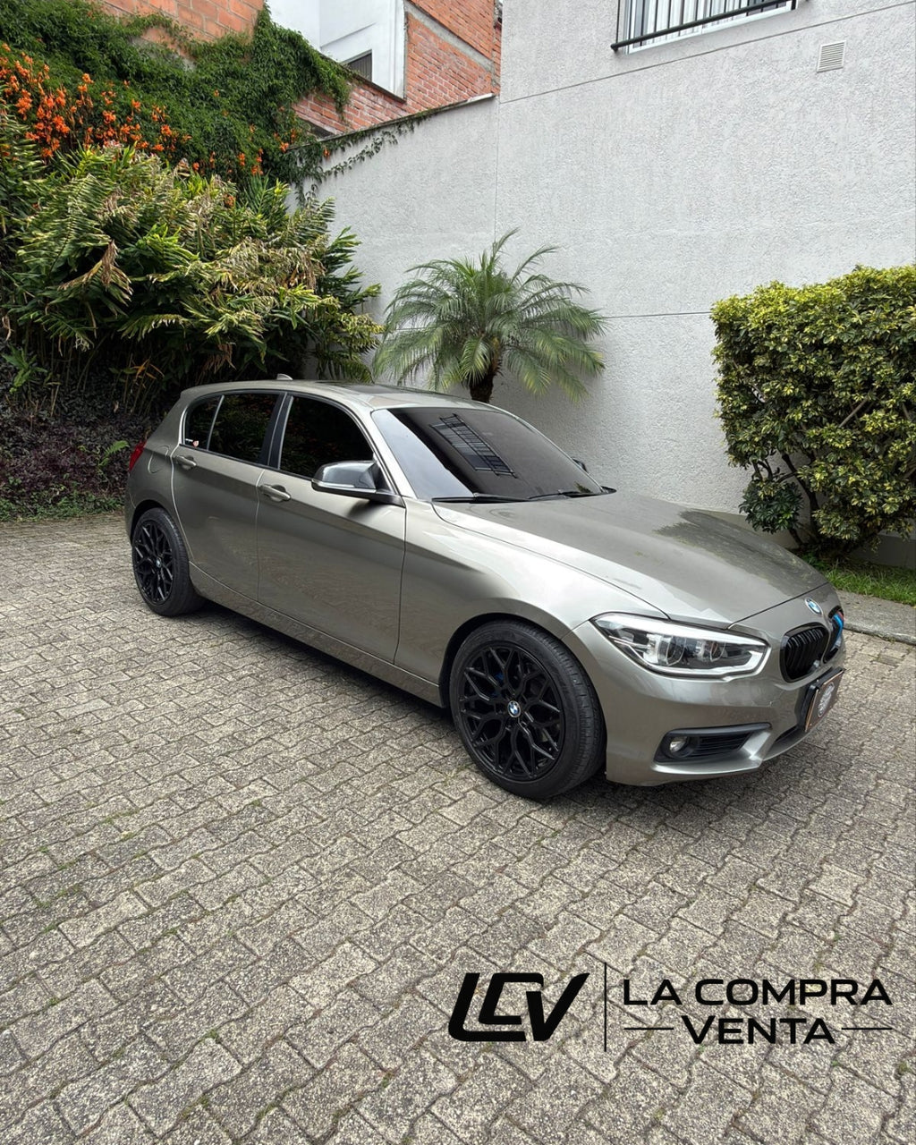 BMW 120i 2017